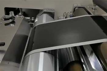 Quelles sont les causes des fissures du revêtement ?